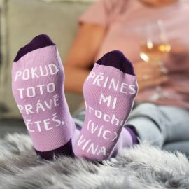 Ponožky - Přines mi trochu (víc) vína.