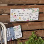 Zahradní cedule s citátem - Žiju na zahradě