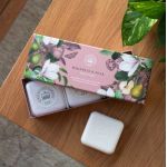 Magnolie & Hruška Sada tuhých mýdel, 3 x 100 g